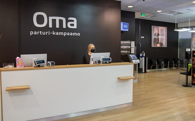 Inside Oma Hair Salon