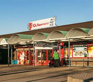 ica store with blue sky