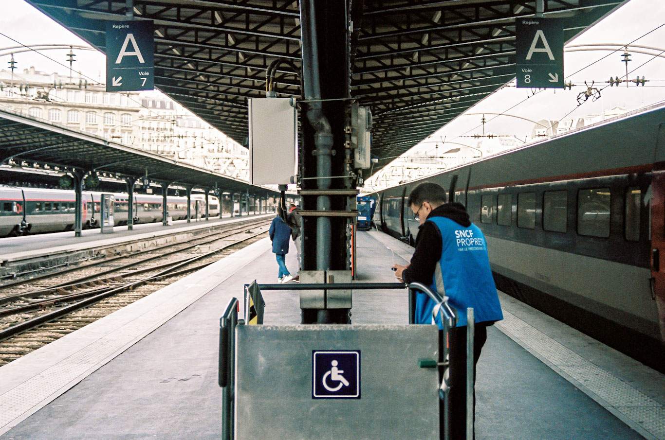 SNCF improved its Administration and Customer Experience with Qmatic